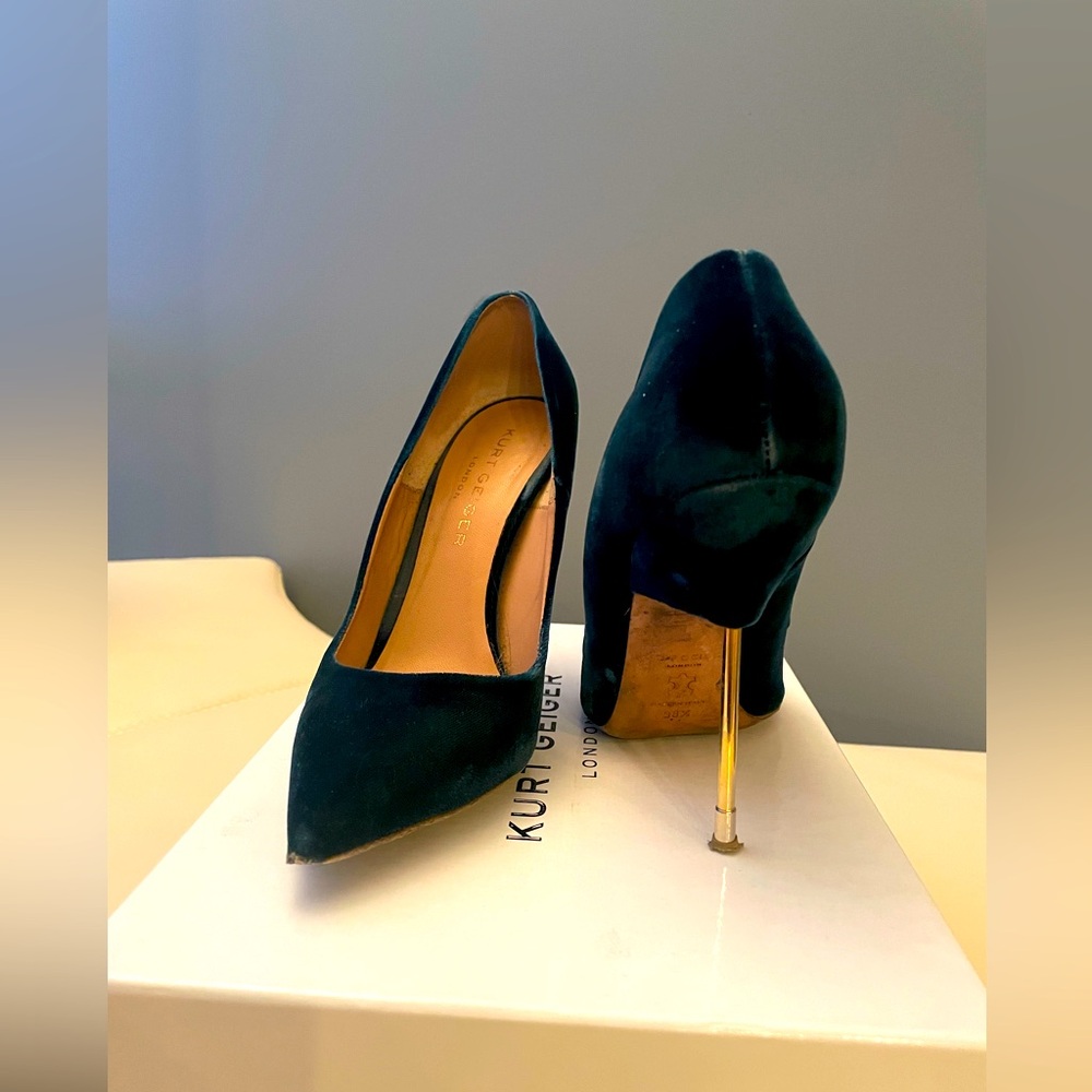 Kurt Geiger Britton Teal pumps